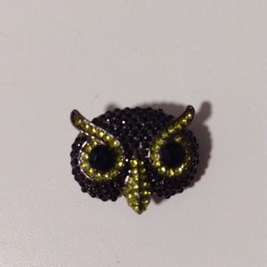 Owl ring with flexible ring size